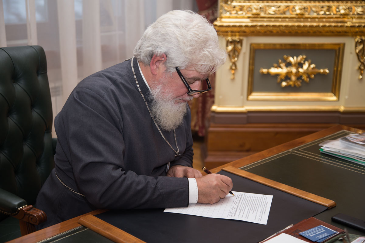 Митрополит Самарский и Сызранский Сергий поставил подпись под петицией за запрет абортов.