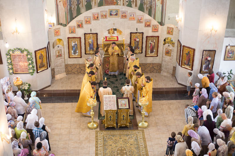 Божественная литургия в храме Всех Святых г.Самара